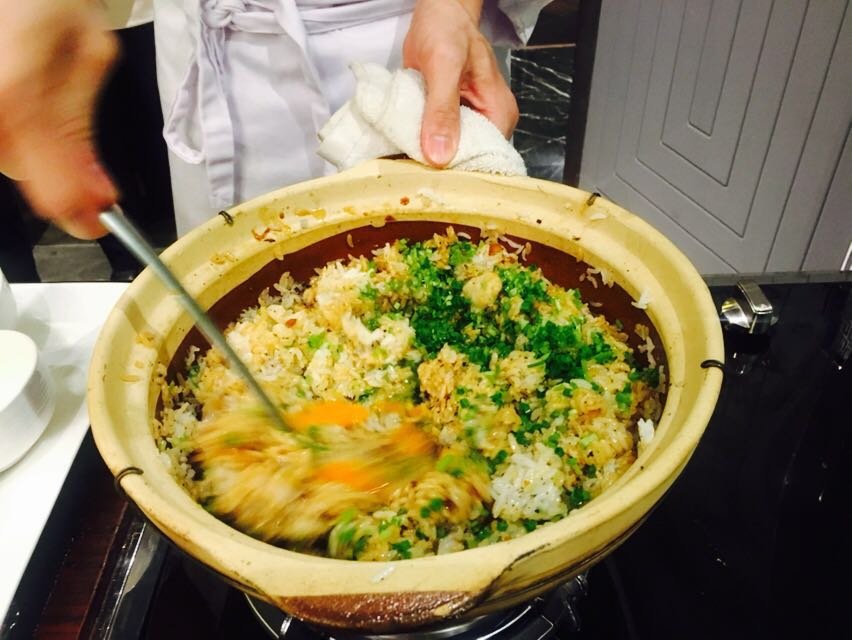 Clay pot rice
