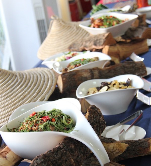 Enjoy a buffet of authentic Yunnan cuisine