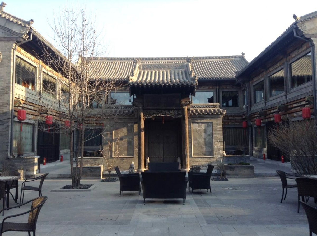 Yunzhong Inn's tranquil courtyard