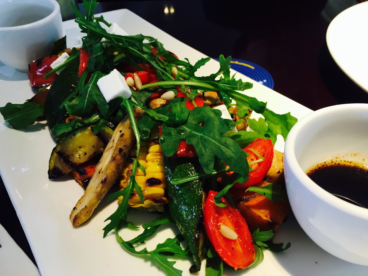 Grilled vegetables with olive oil