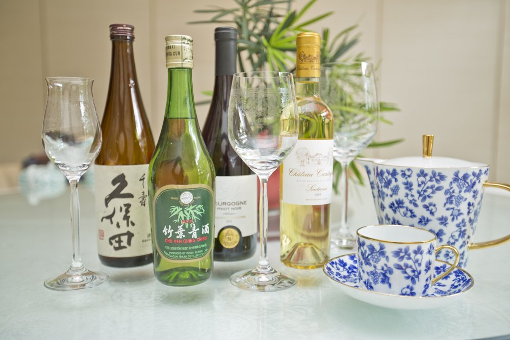 Special care and attention has placed on pairing the right selection of wines, teas and spirits with the courses of RUYI Gastronomy