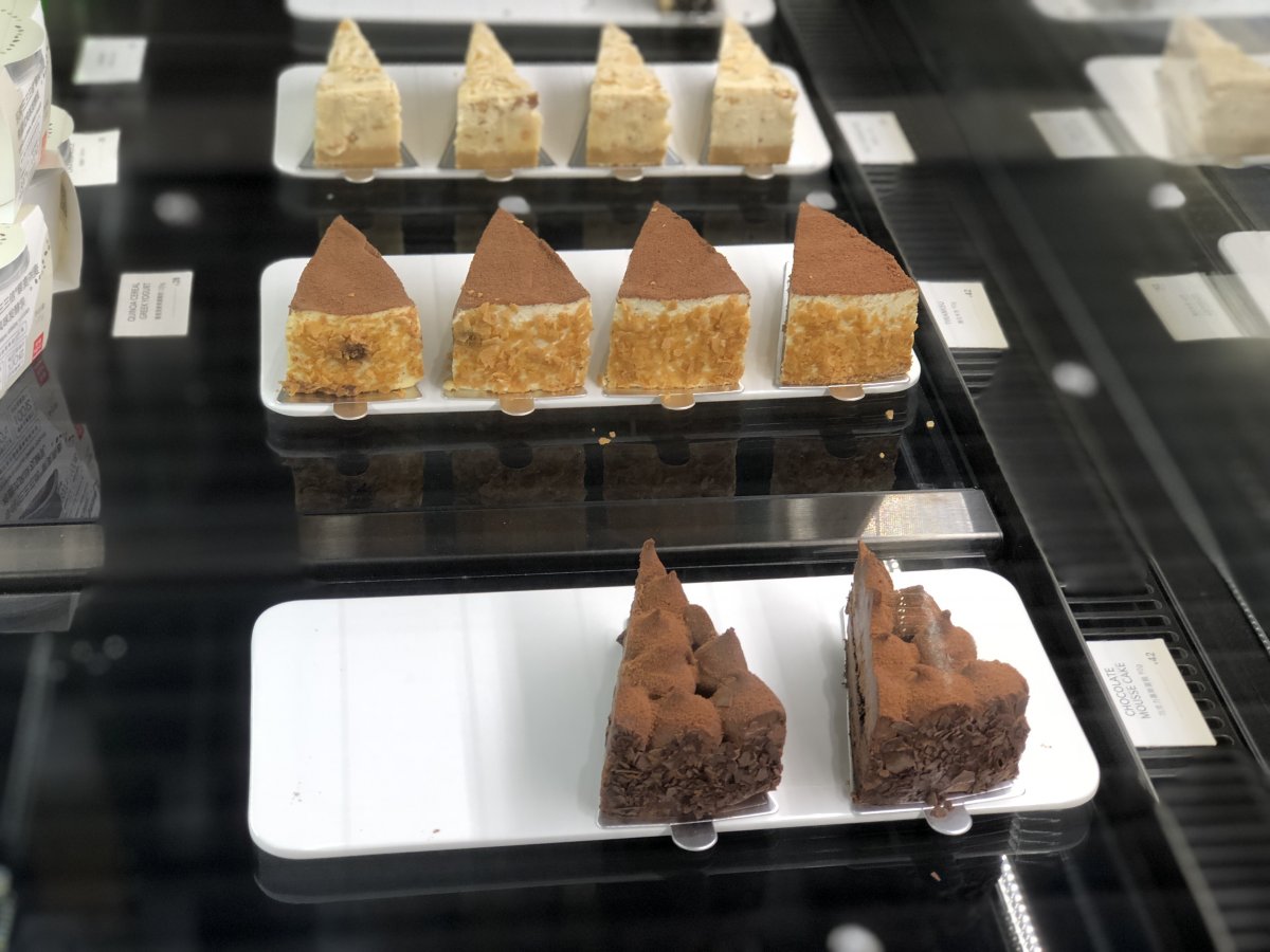 While the cake we tried was a letdown, some of the other options are pretty enough to give the cafe a second chance