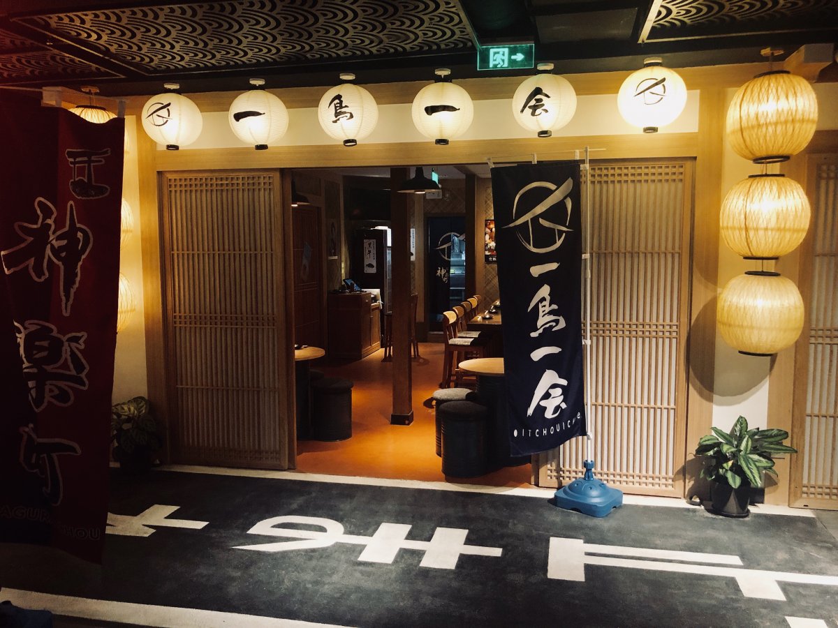 One of the bigger openings is a mock-up Japanese food street, spanning the entirety of the sixth floor