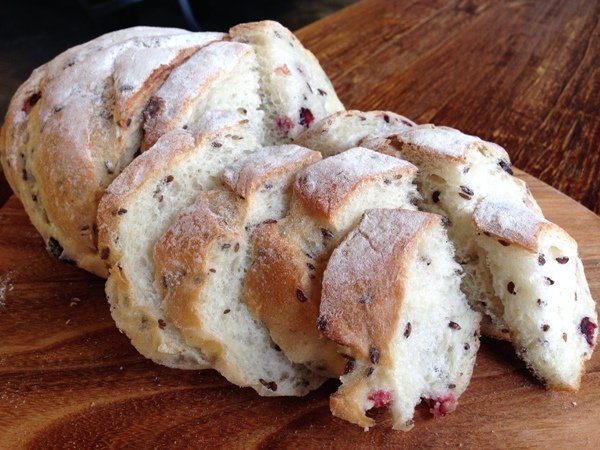 Cranberry Honey Flax Seed Bread (RMB 16)