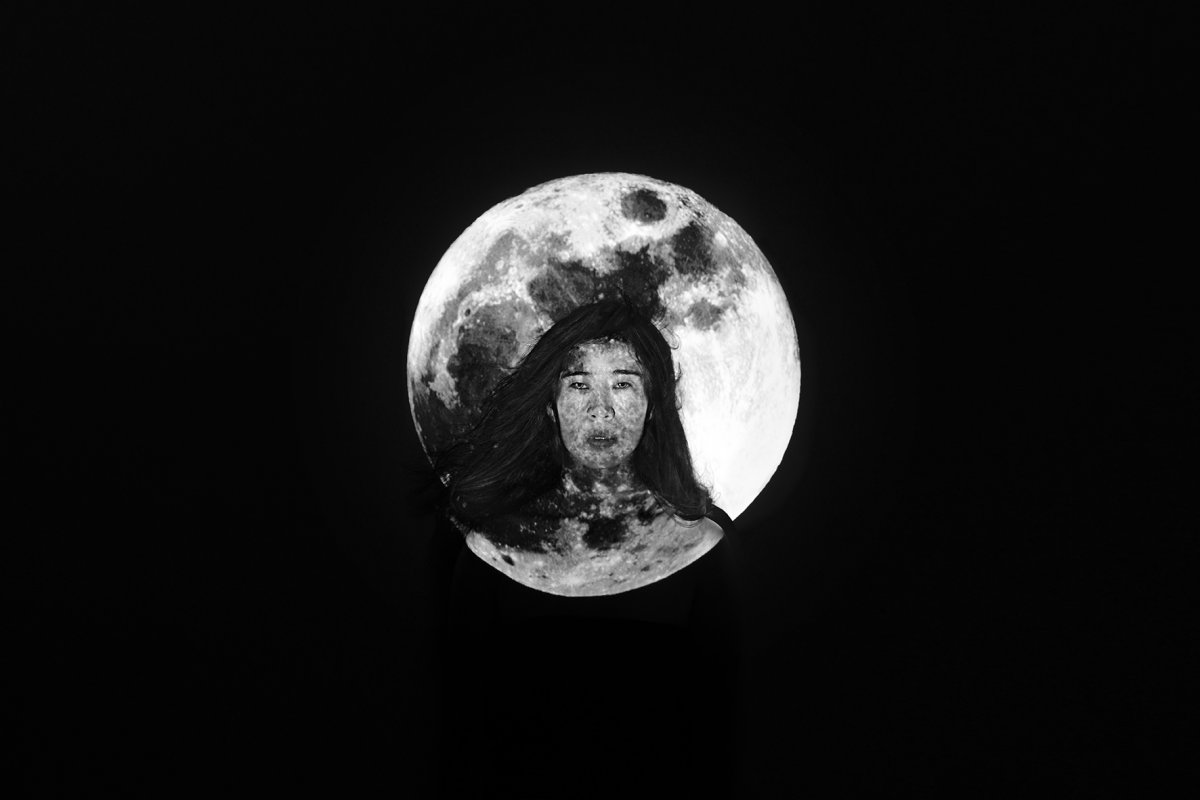 "The idea was to present images that convey a message to be received without prejudice," says Ibañez