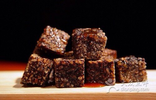 Pig's blood cake at Xiaowei Yansu Ji
