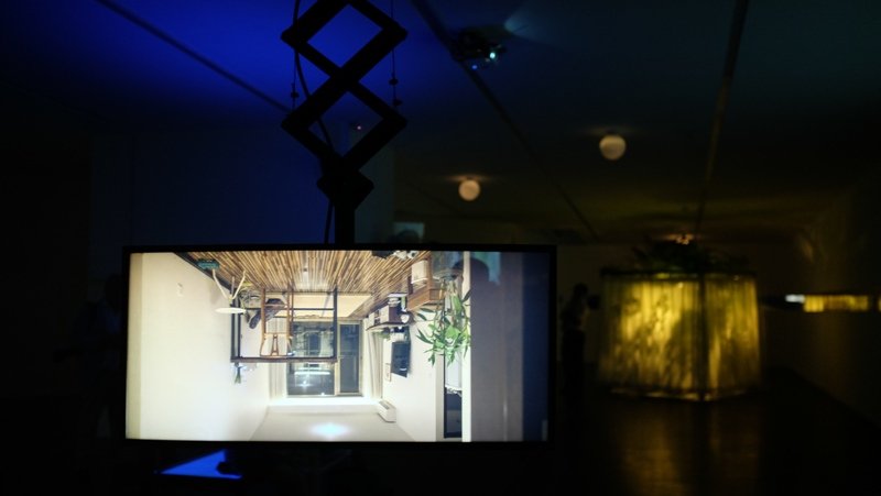 A still from Nabuqi's work at "Cold Night"