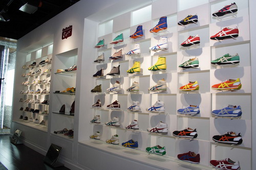 onitsuka tiger showroom near me