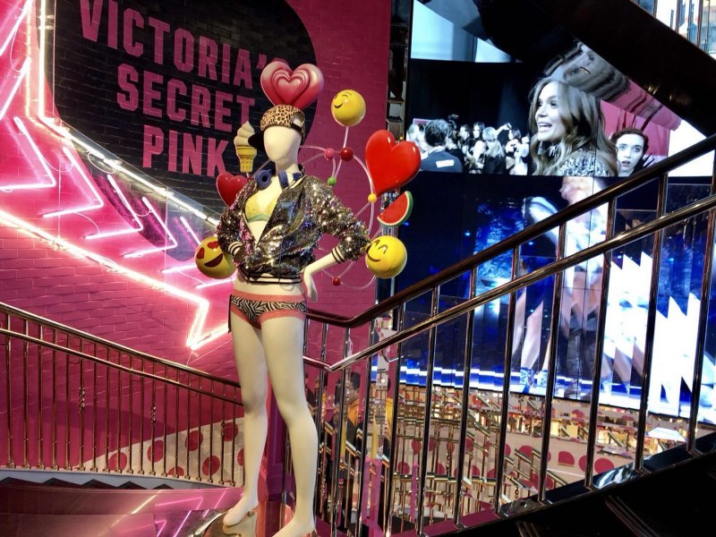 Victoria's Secret Mannequin
