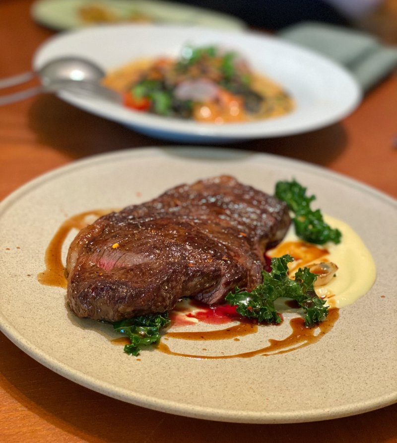 As you might expect from Flo, main courses include a selection of high-quality steaks