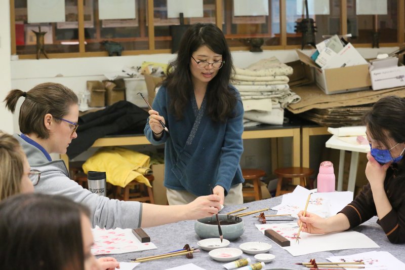 Chinese Visual Arts Teacher Cao Suren hosts a jam-packed session on Chinese ink painting
