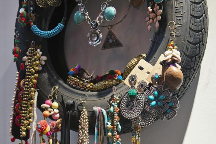 Boho-Chic Newcomer: Shi Packs a Rainbow Punch