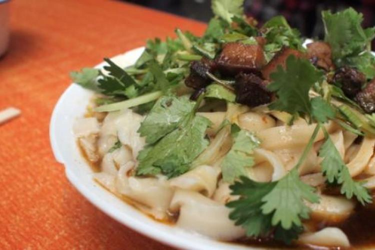 Snacks, Shacks and Noodle Dives: Hua Yuan Xiaochi