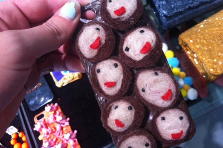 Talking Threads: Custom iPhone Cases, Plus a Grandiose Kung Fu Fight Talking Threads: Custom iPhone Cases, Plus a Grandiose Kung Fu Fight