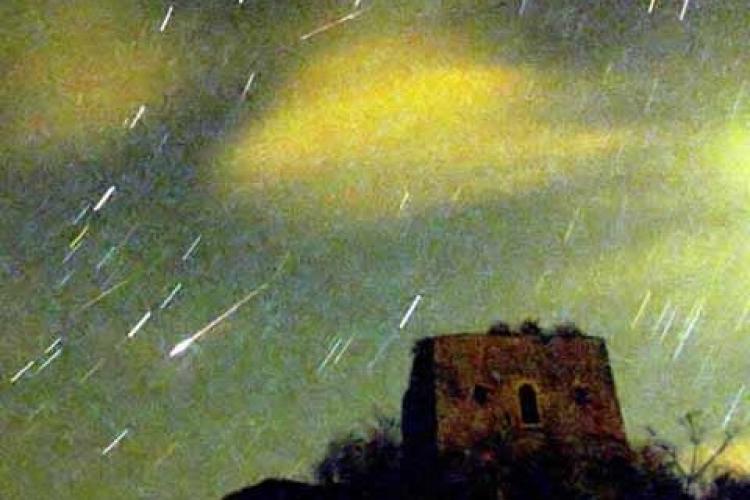 Shooting Stars: Leonid Meteor Shower Visible from Beijing