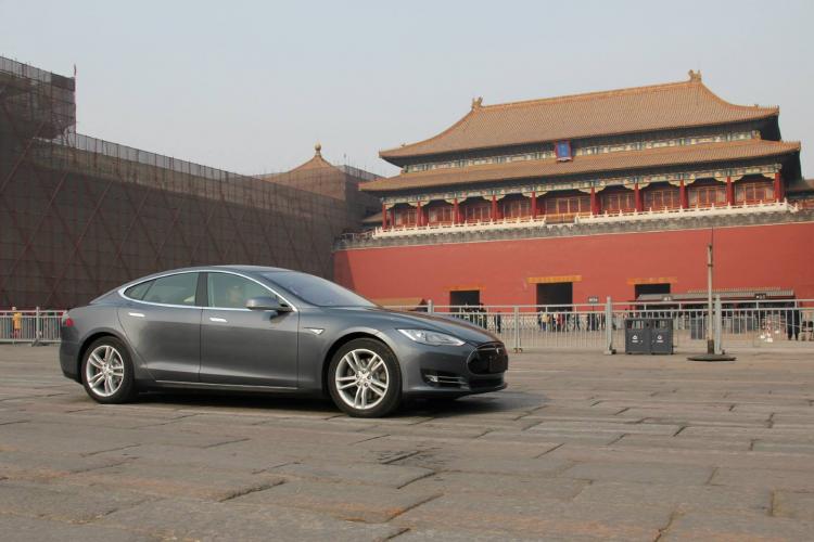 Beijing Doubles Electric Car Quota, May Sweeten with Free Parking