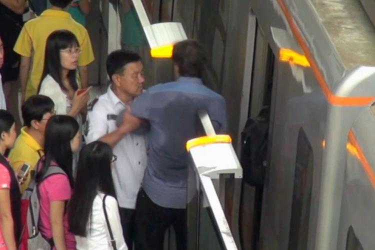Gee, Thanks: US News Channel Picks on Beijing Subway Commute in Video