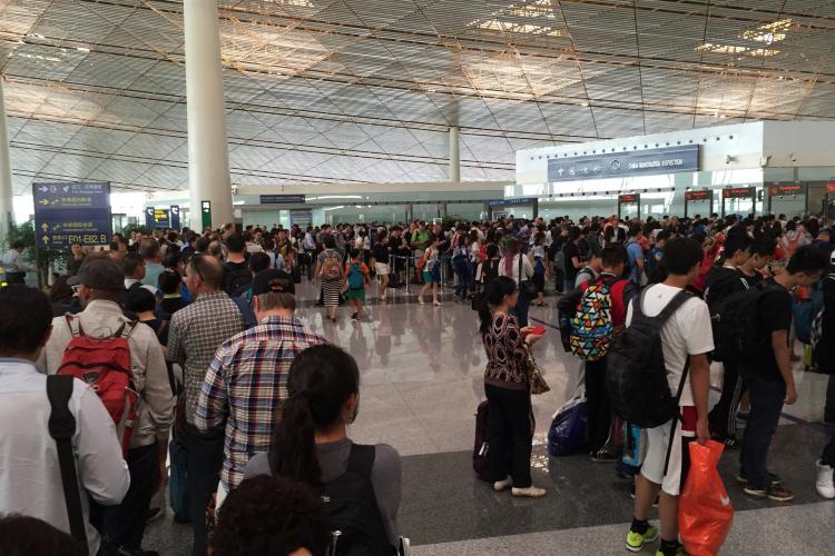 Big Lines at Beijing Immigration, Fire on the Airport Express, and Hail Damages a Dreamliner