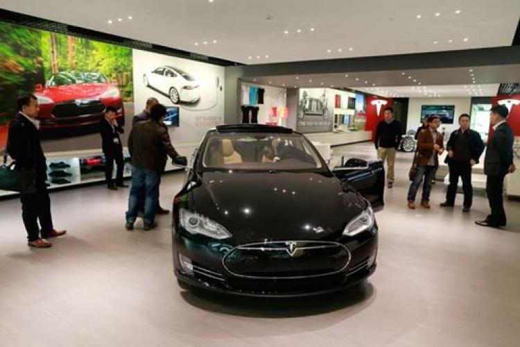 What&#039;s It Like to Buy a Tesla in China? Now We Know