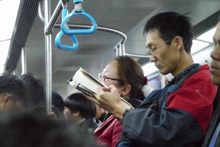 Why Free Ebooks on the Beijing Subway is a Cool Idea