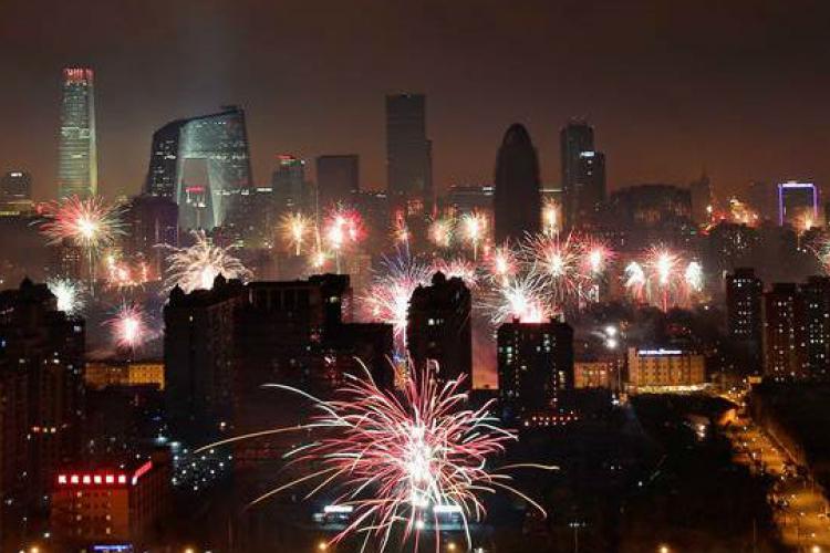 Got a Minute? Incredible Aerial Video of Beijing on New Year&#039;s Eve