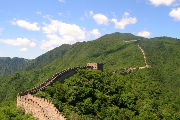 Canadian Woman Accidentally Kills Chinese Elderly Lady at Mutianyu Great Wall