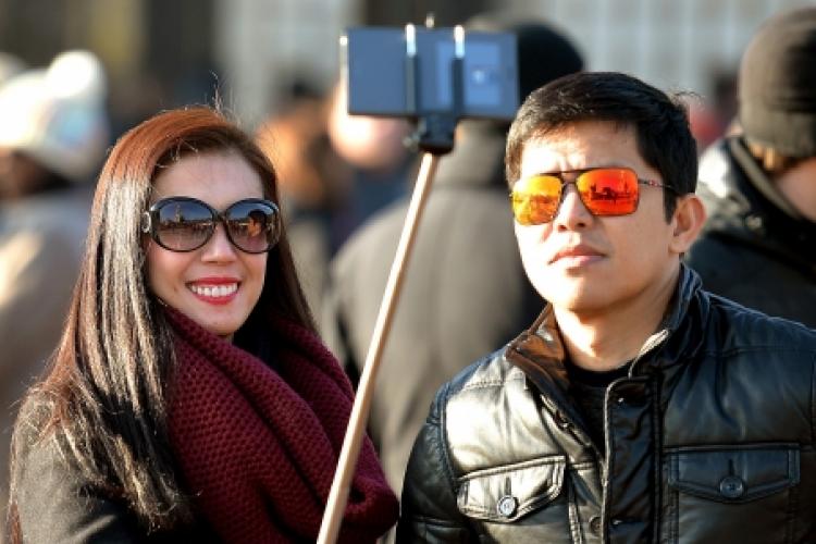 Hooray! Forbidden City Bans Selfie Stick, Palace Museum Opens New Exhibits 