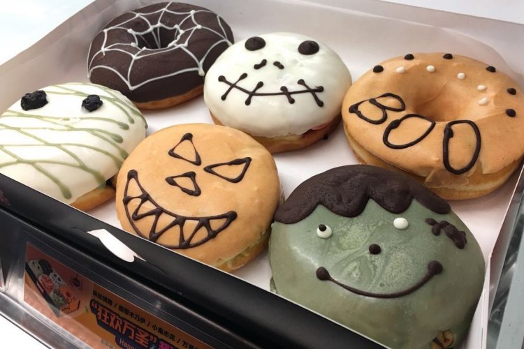 Fast Food Purveyors Have Some Tricks to Provide You With Halloween Treats