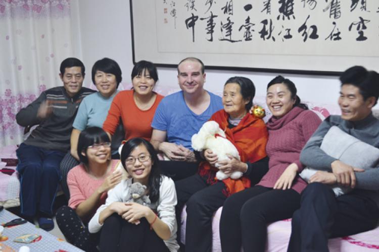 新年快乐!: How Chinese Families Celebrate Chinese New Year