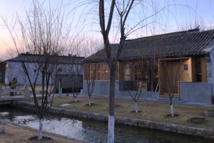 Gentle Spring Breeze Magazine Library and Café in Qianmen Looks Great But Comes at a Price
