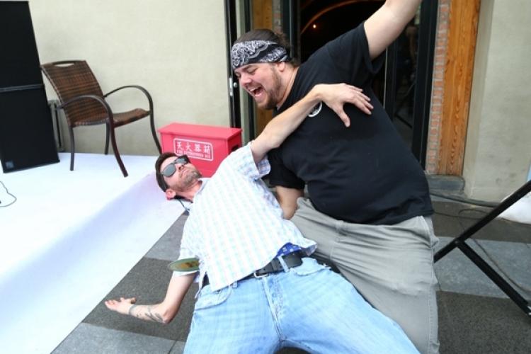 Good Morning Beijing August 28, 2014: Drum &amp; Bell Bar Moves to Chill Bar; Beijing Ranked Healthiest City in China; Soul Companion