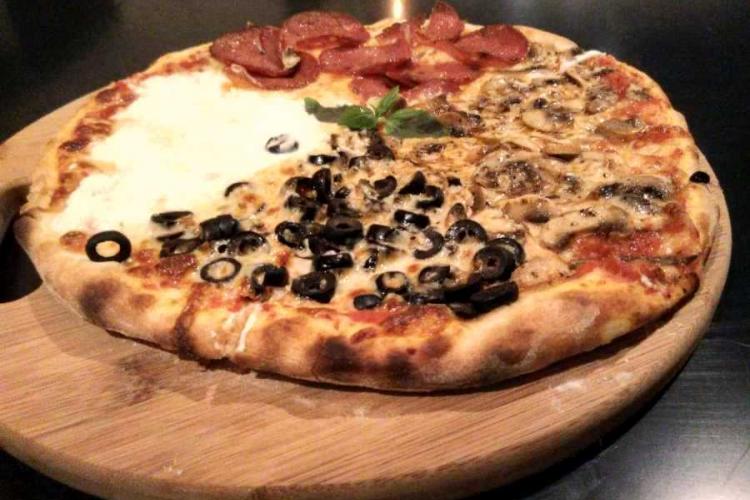 Houhai&#039;s Haven Goes for Napoli Pizza with a Touch of Gulou