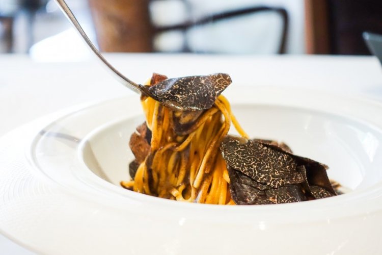 Chinese Tech Giants Are Cooking up Their Own China-Centric Michelin-Like Guides Chinese Tech Giants Are Cooking up Their Own China-Centric Michelin-Like Guides