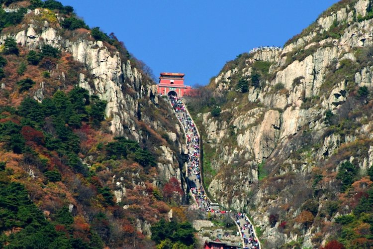 Hike in the Footsteps of the Emperors With a Weekend Visit to Mount Tai