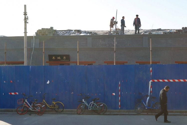 Beijing&#039;s &#039;Great Brickening&#039; Encroaches Deeper Into Residential Areas