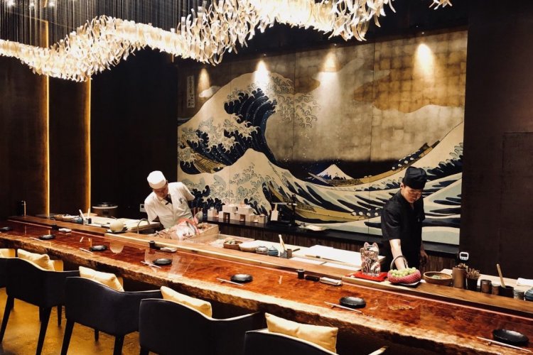  Qiu Sushi Whiskey Lives Up to Its Name With Pricey Japanese Delicacies Near Chaoyang Park