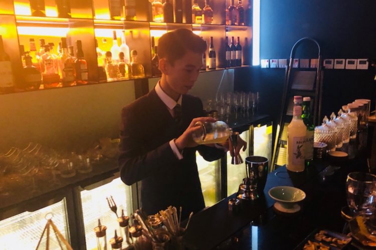Mulan Cocktail Bar Brings Inventive Drinks and Modern Vibes to Shuangjing