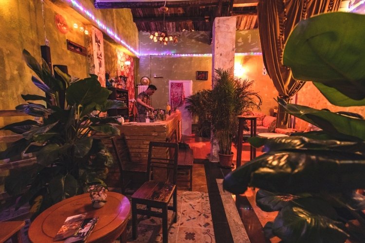 Sanlitun&#039;s Pi Bar Brings Evokes Fond Memories of Hutong Cocktail Bars of Yore