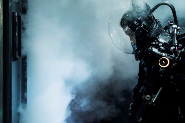 'The Wandering Earth' Becomes Second Highest-Grossing Film of All Time in China 'The Wandering Earth' Becomes Second Highest-Grossing Film of All Time in China