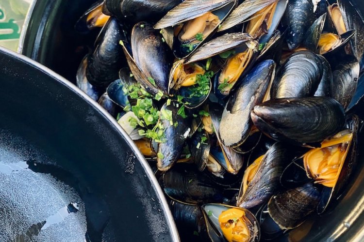 EAT: Side Street 3rd Anniversary, Mussels at Jing-A CBD, Moka Bros Warm Winter Salad