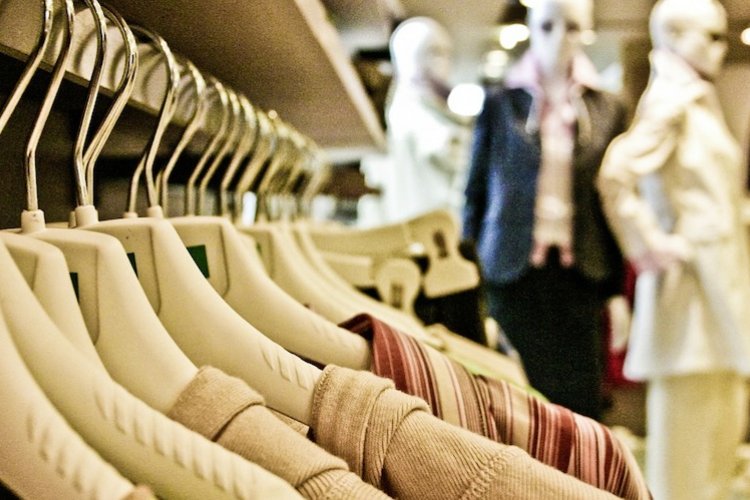 Mandarin Monday: Useful Phrases for Clothes Shopping