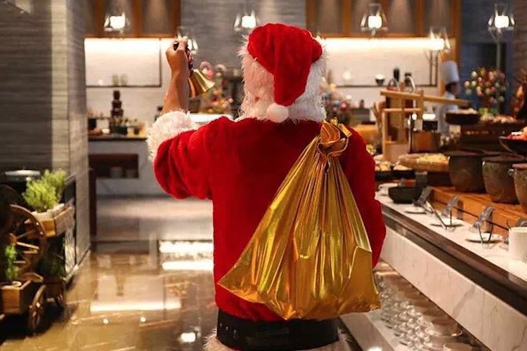 Celebrate a Warm Christmas at Nuo Hotel Beijing 