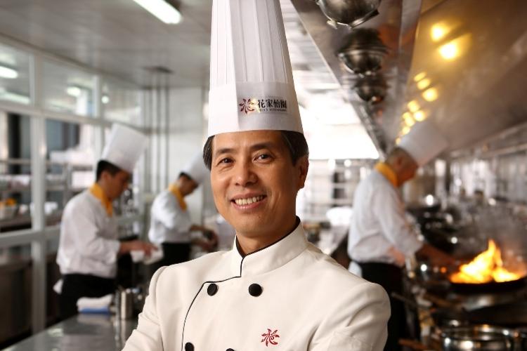 Dining Q&amp;A: Zhang Fangzhong, Head Chef, Hua&#039;s Restaurant