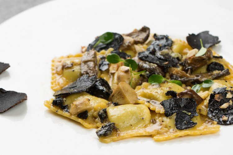 Skip the Pizza (Believe it Or Not) and Try These Creative New Bottega Pastas 