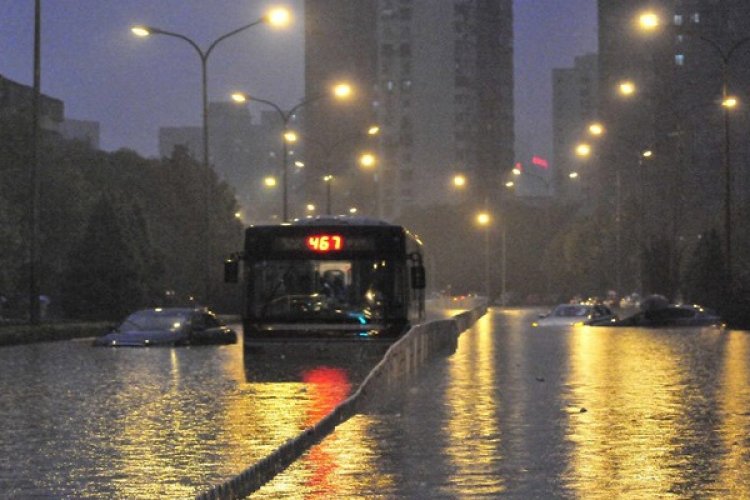 More and Heavier Rainstorms Ahead, Beijing Issues Blue Warning Signal of Rainstorm