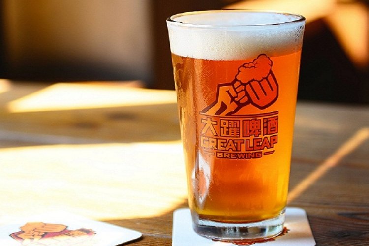 What’s Up in Beer: Farewell Party, New Brews and Beer Deal