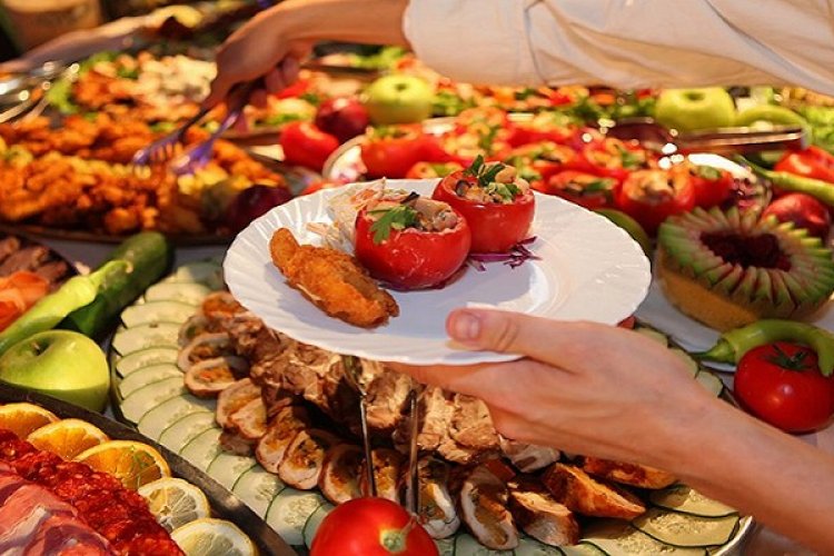Buffets Charging Deposits to Prevent Food Waste Pissed off Food Hoarders