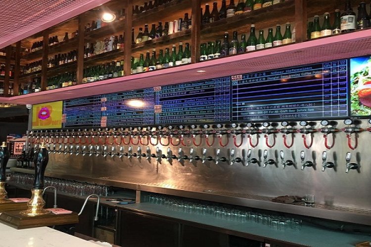 NBeer Pub Expands Its Taps and 7,000 Bottles to Fast West, Wukesong
