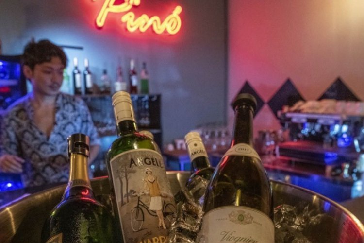 The Nina Crew Brings Cozy Down-to-Earth Wine Bar Pinó to the Hutongs