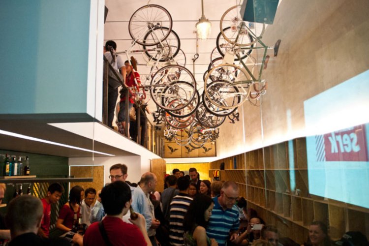 Serk Closes Bike Store After Ten Years, Moves Into in Fangjia Hutong Design Space
